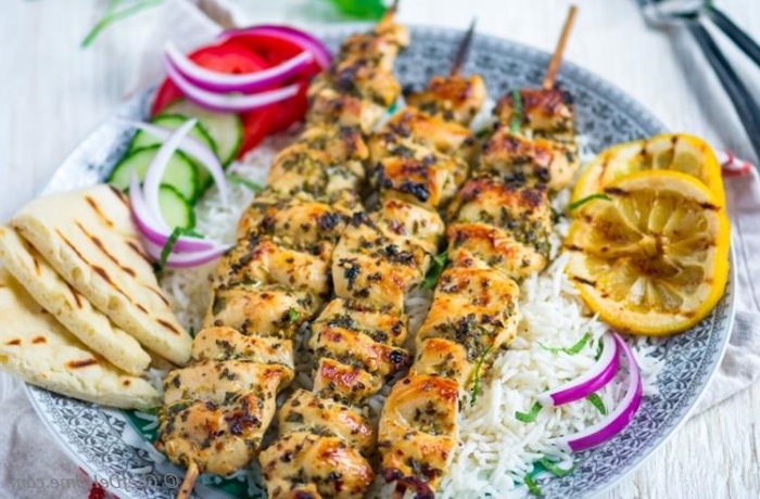 Souvlaki de pollo Souvlaki de pollo